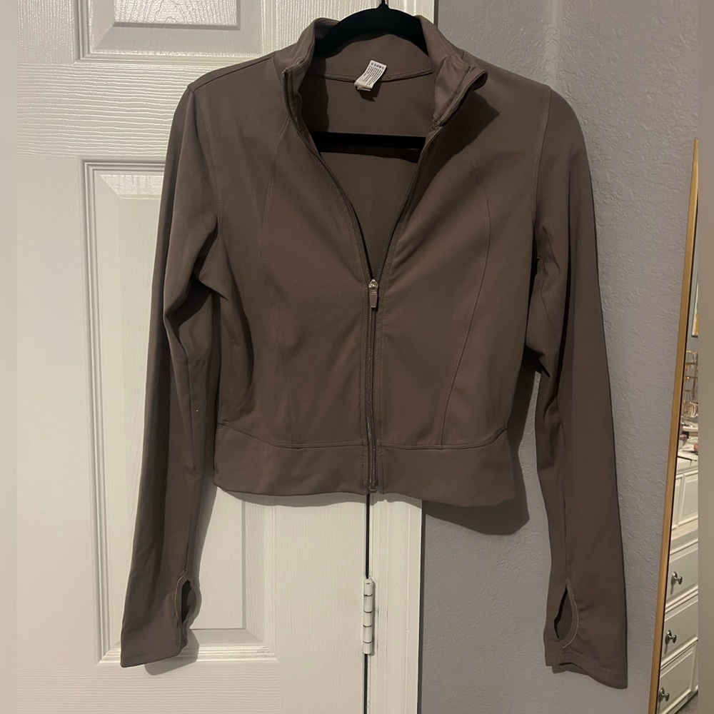 Cropped Workout Jacket